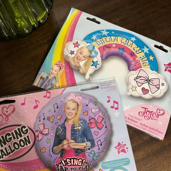 New Jojo siwa bundle of 2 balloons 1 singing balloon - Picture 1 of 3